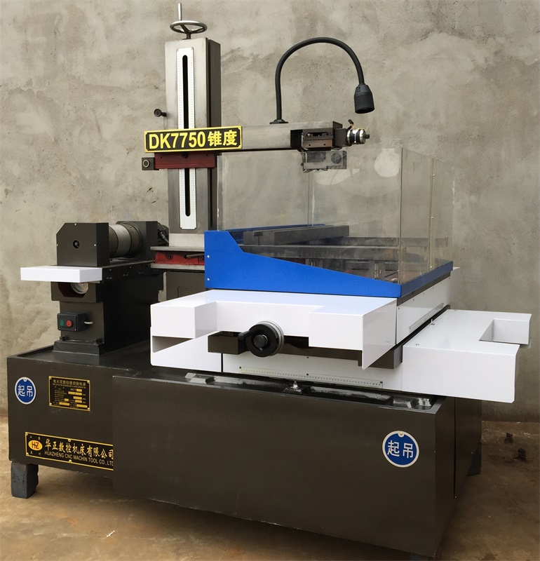 ����˿���и����